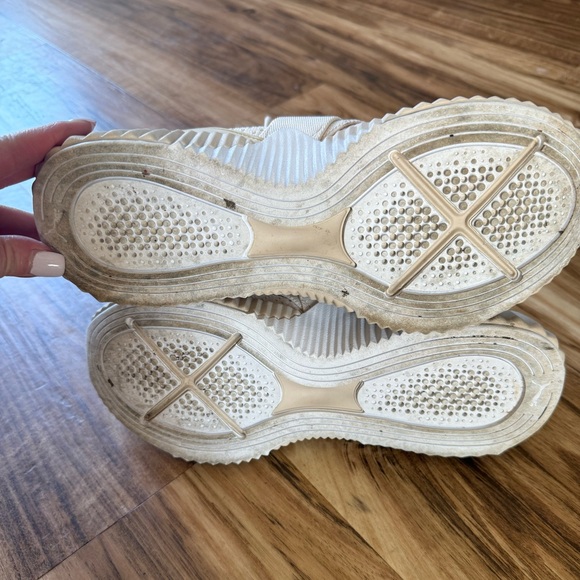 Puma Defy Mid-Core Cream/Yellow Training Sneakers Size 8 - Picture 4 of 7